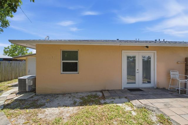 5256 Cannon Way, West Palm Beach, FL 33415