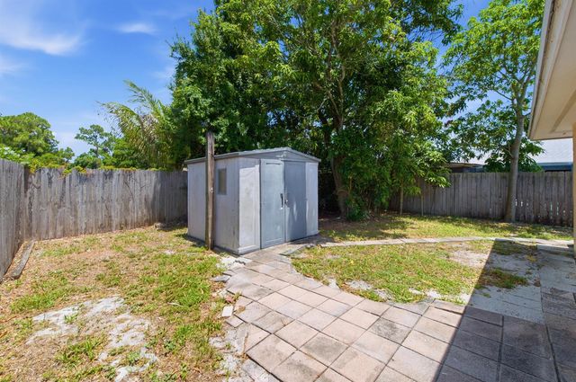 5256 Cannon Way, West Palm Beach, FL 33415