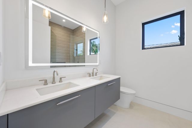 2612 NE 4TH Street, Pompano Beach, FL 33062