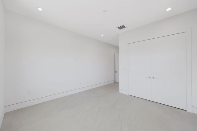 2612 NE 4TH Street, Pompano Beach, FL 33062