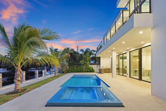 2612 NE 4TH Street, Pompano Beach, FL 33062