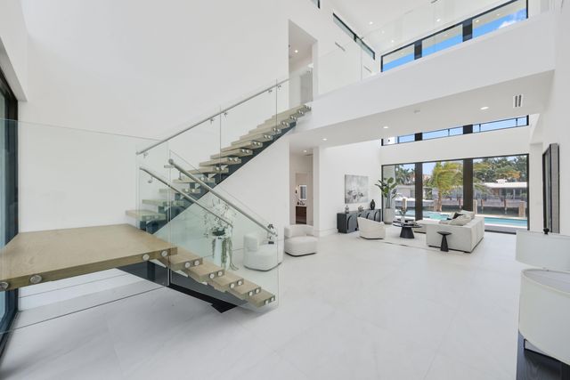 2612 NE 4TH Street, Pompano Beach, FL 33062