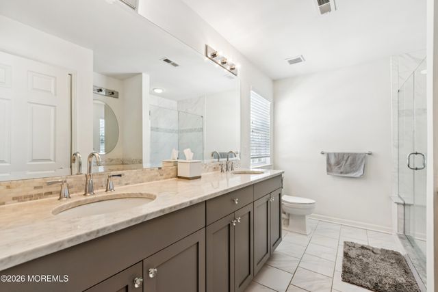 17 Royal Grove Drive, Jackson, NJ 08527