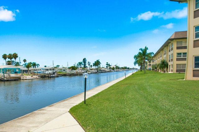 4678 MARINE PARKWAY 204, New Port Richey, FL 34652