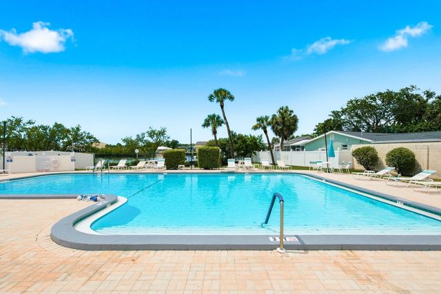 4678 MARINE PARKWAY 204, New Port Richey, FL 34652