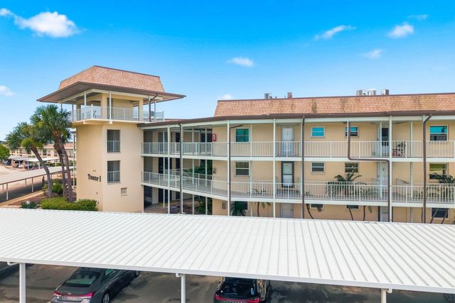 4678 MARINE PARKWAY 204, New Port Richey, FL 34652