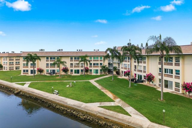 4678 MARINE PARKWAY 204, New Port Richey, FL 34652