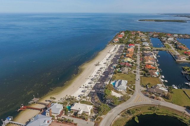 4678 MARINE PARKWAY 204, New Port Richey, FL 34652