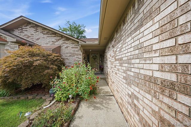 43459 Devin Drive, Clinton Township, MI 48038