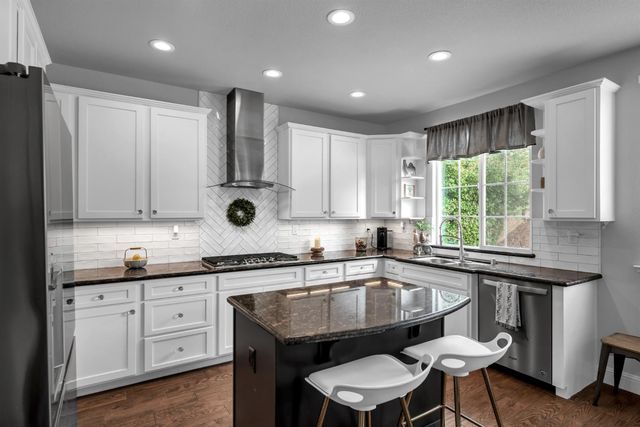 720 Hildebrand Cir, Folsom, CA 95630