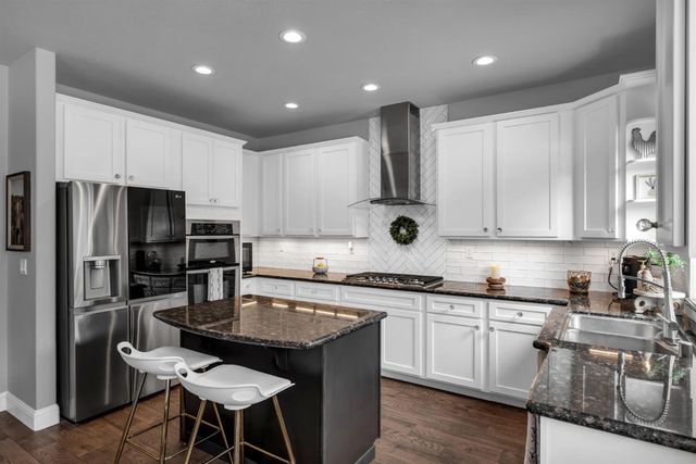 720 Hildebrand Cir, Folsom, CA 95630