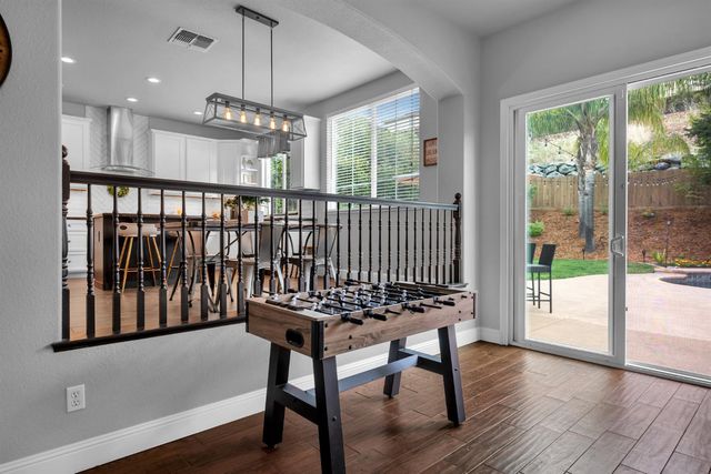 720 Hildebrand Cir, Folsom, CA 95630