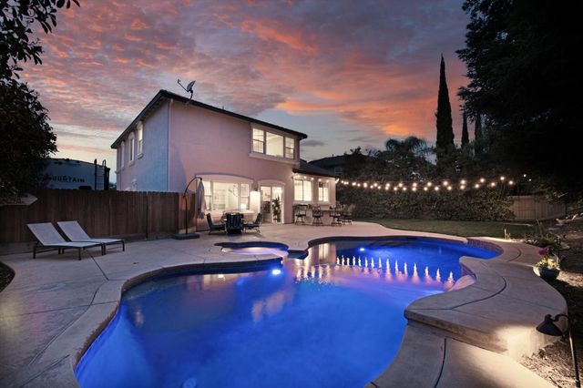 720 Hildebrand Cir, Folsom, CA 95630
