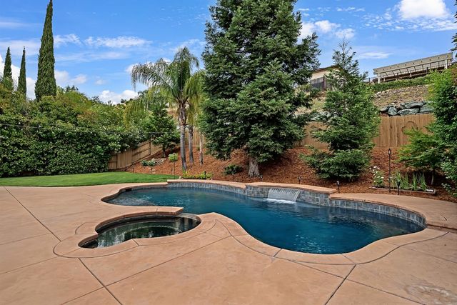 720 Hildebrand Cir, Folsom, CA 95630