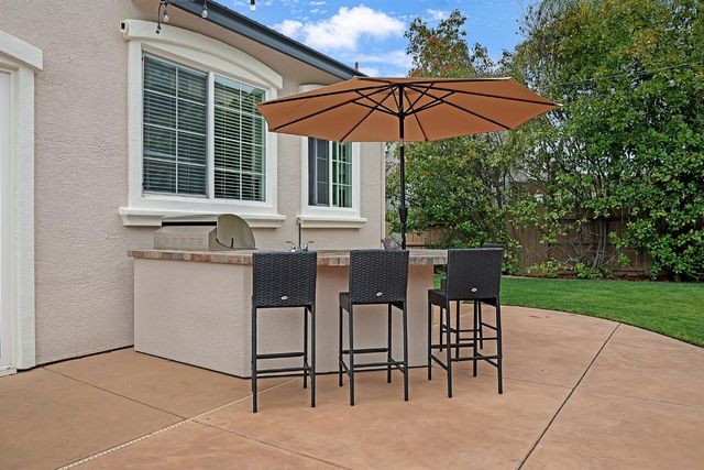 720 Hildebrand Cir, Folsom, CA 95630