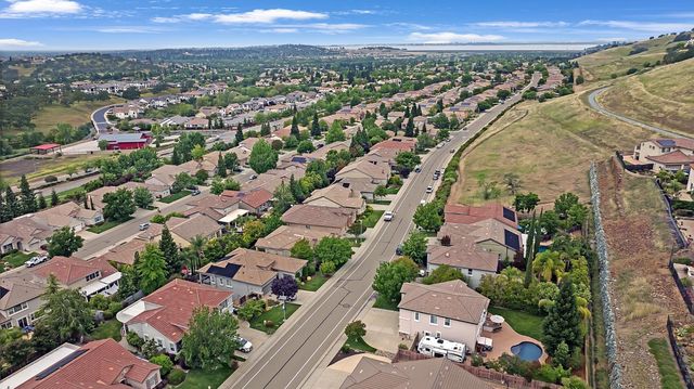 720 Hildebrand Cir, Folsom, CA 95630