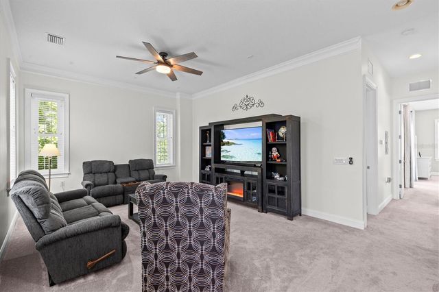 480 GILMAN PLACE N, St Petersburg, FL 33716