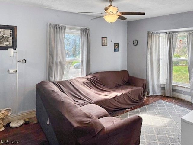 1537 Wooster Road W, Barberton, OH 44203