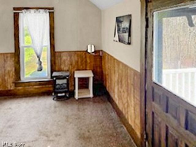 1537 Wooster Road W, Barberton, OH 44203