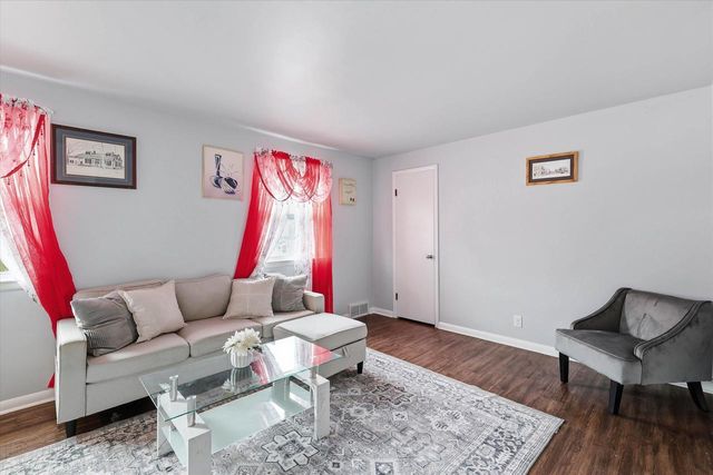 1219 W PACKARD STREET, Appleton, WI 54914