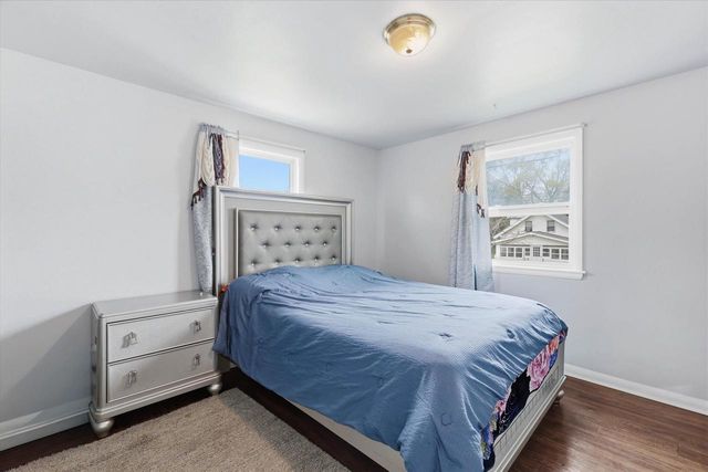 1219 W PACKARD STREET, Appleton, WI 54914