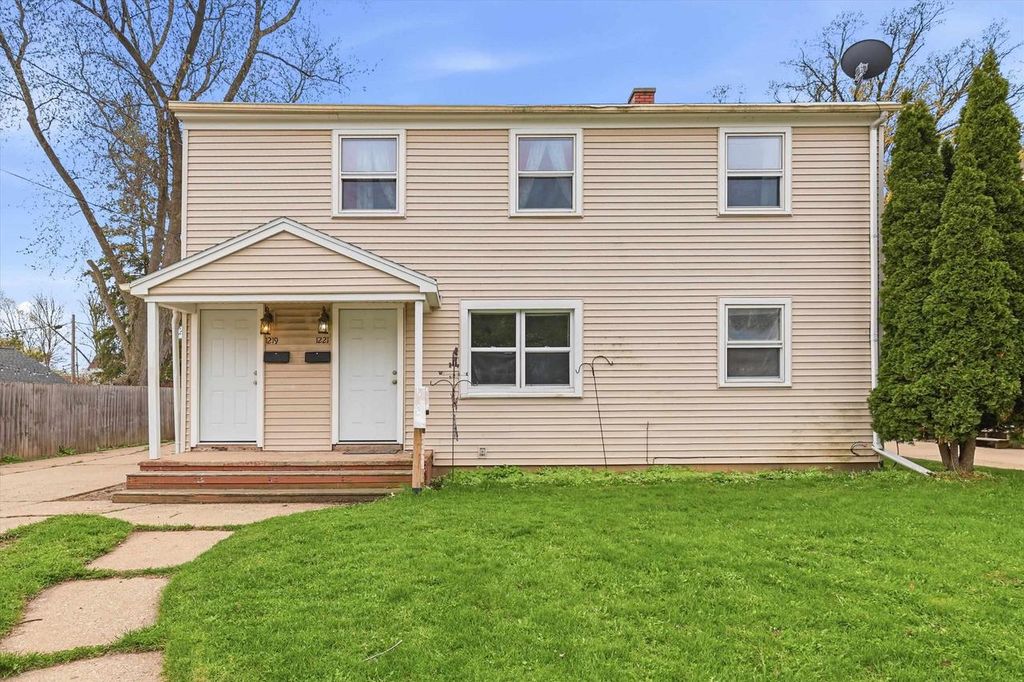 1219 W PACKARD STREET, Appleton, WI 54914