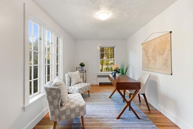 119 Cross Ln, Beverly, MA 01915