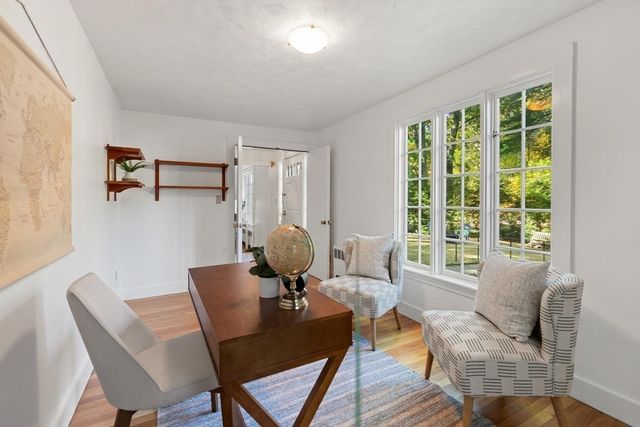 119 Cross Ln, Beverly, MA 01915