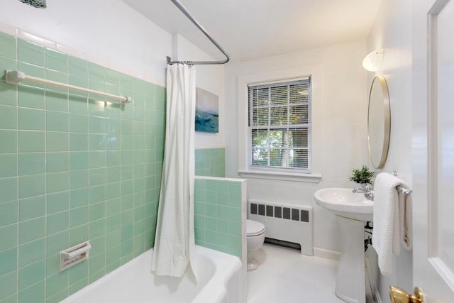 119 Cross Ln, Beverly, MA 01915