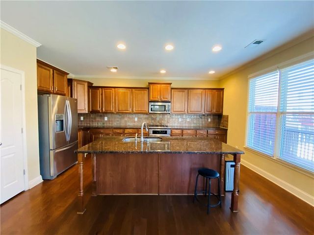 836 Red Hart Lane, Alpharetta, GA 30004