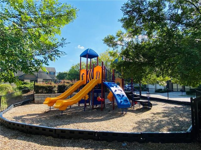 836 Red Hart Lane, Alpharetta, GA 30004