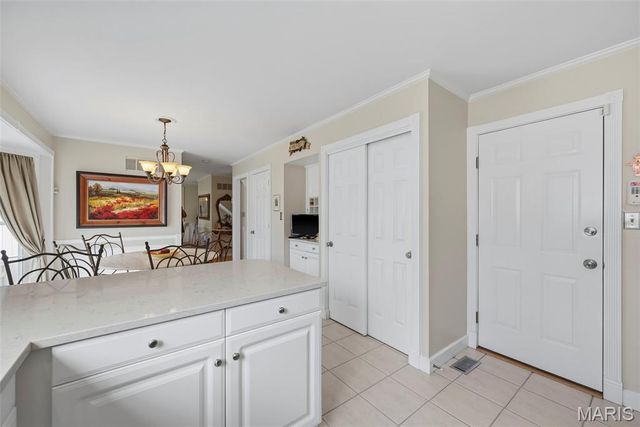 16511 Hunters Crossing Drive, Wildwood, MO 63040