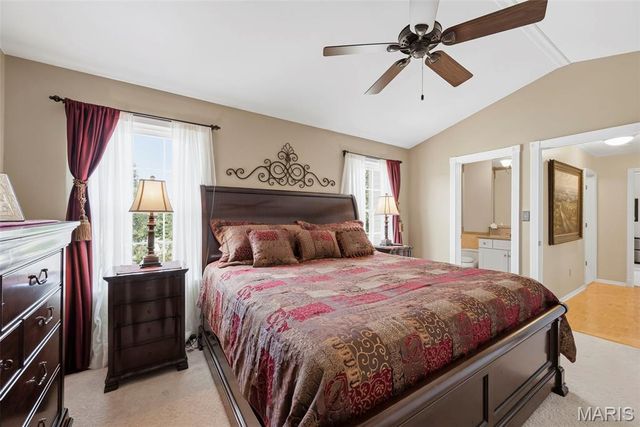 16511 Hunters Crossing Drive, Wildwood, MO 63040
