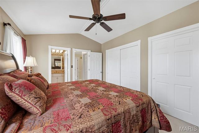 16511 Hunters Crossing Drive, Wildwood, MO 63040