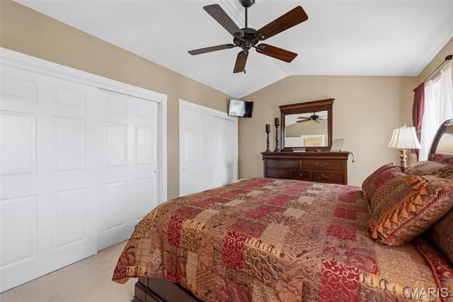 16511 Hunters Crossing Drive, Wildwood, MO 63040