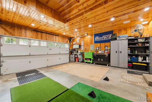 16511 Hunters Crossing Drive, Wildwood, MO 63040