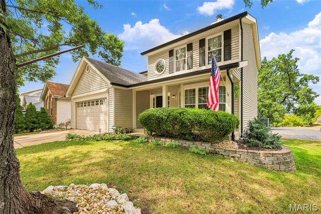 16511 Hunters Crossing Drive, Wildwood, MO 63040