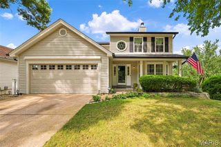 16511 Hunters Crossing Drive, Wildwood, MO 63040