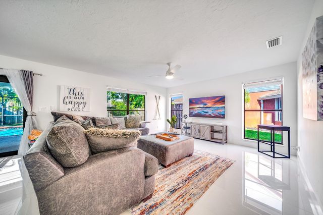 14491 Autumn Avenue, Wellington, FL 33414