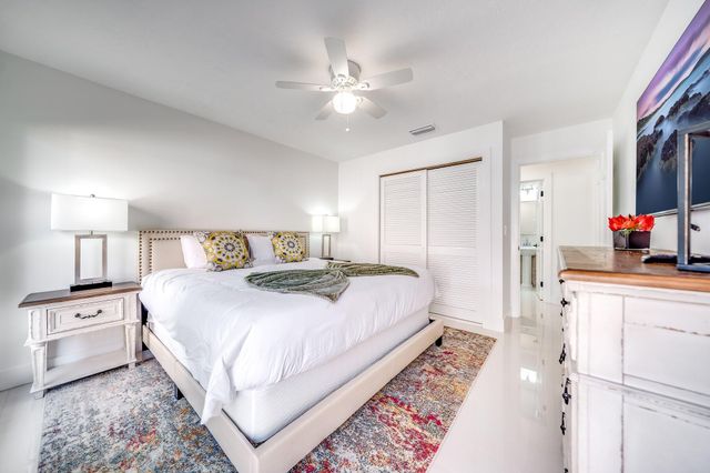 14491 Autumn Avenue, Wellington, FL 33414