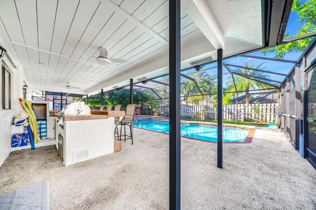 14491 Autumn Avenue, Wellington, FL 33414