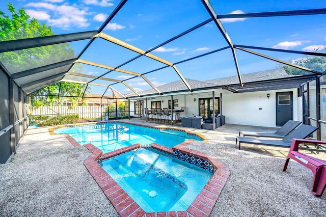 14491 Autumn Avenue, Wellington, FL 33414