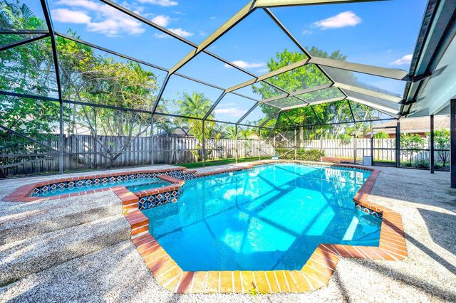 14491 Autumn Avenue, Wellington, FL 33414