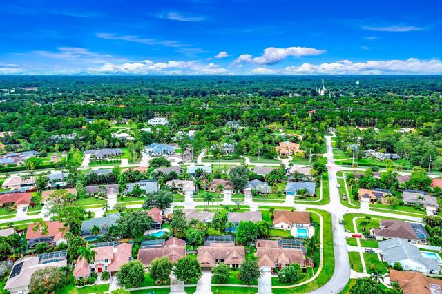 14491 Autumn Avenue, Wellington, FL 33414