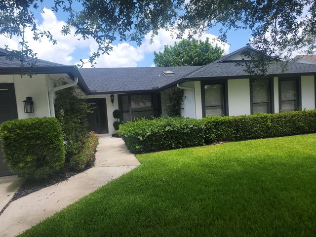 14491 Autumn Avenue, Wellington, FL 33414