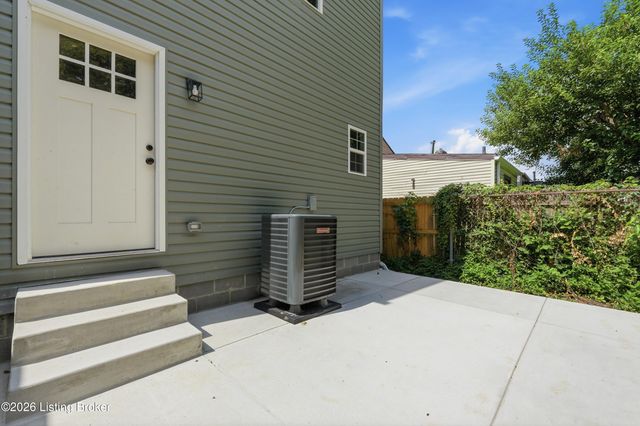 711 E Ormsby Ave, Louisville, KY 40203