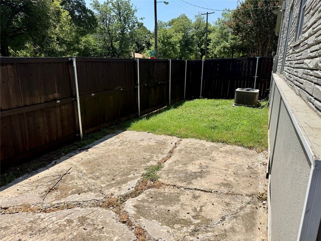 131 E Hull Street, Denison, TX 75021