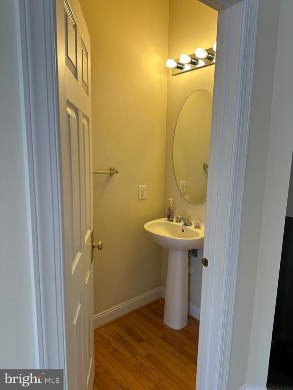 Image 21 of property listing at 12737 YORK MILL LN, Clarksburg, MD 20871