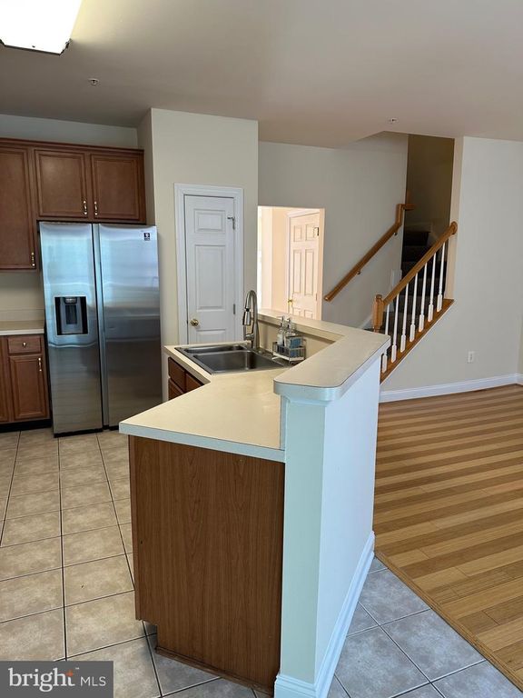 Image 24 of property listing at 12737 YORK MILL LN, Clarksburg, MD 20871