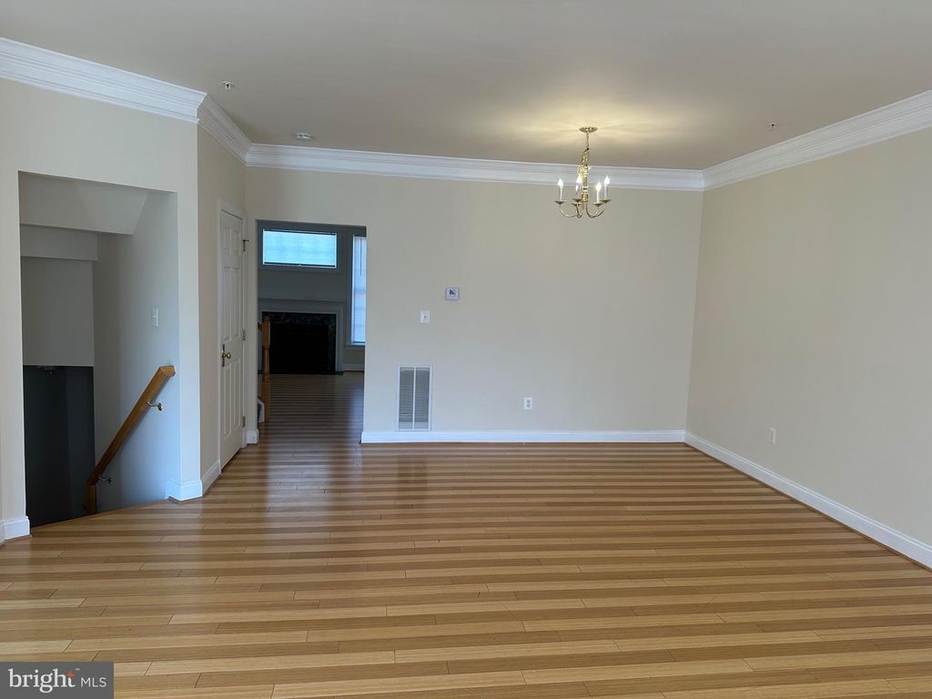 Image 28 of property listing at 12737 YORK MILL LN, Clarksburg, MD 20871